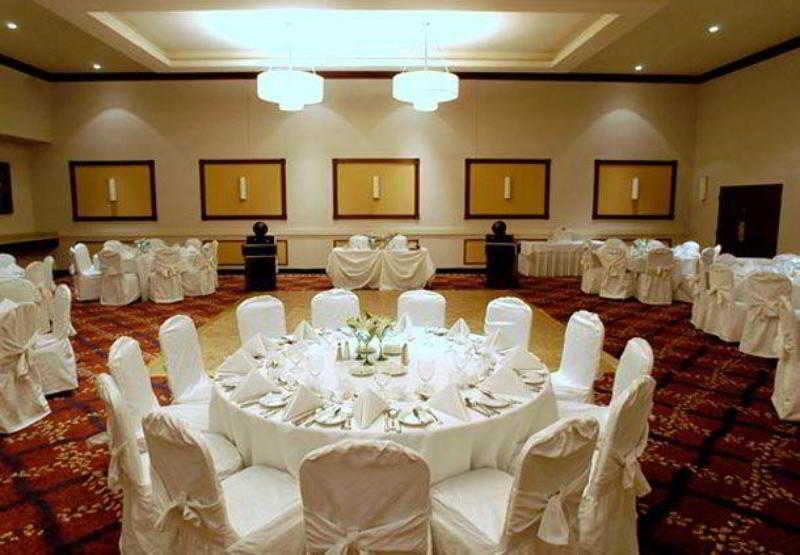 Residence Inn By Marriott Montreal Airport Dorval Restaurante foto